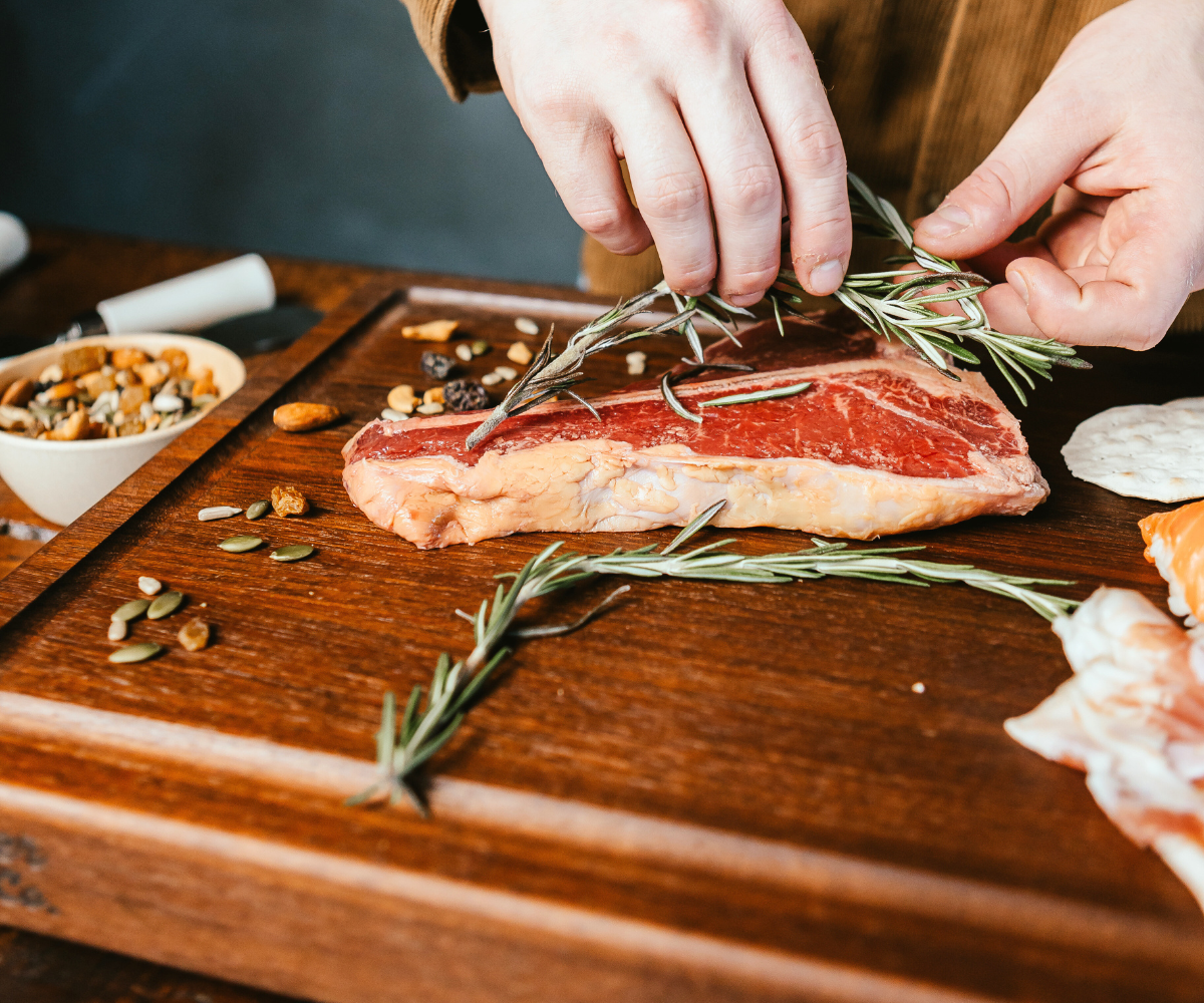 Walnut Cutting Board - Pro Series