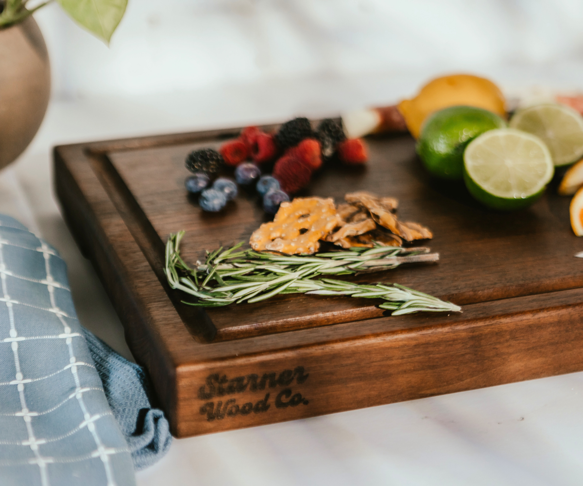 Walnut Cutting Board - Pro Series