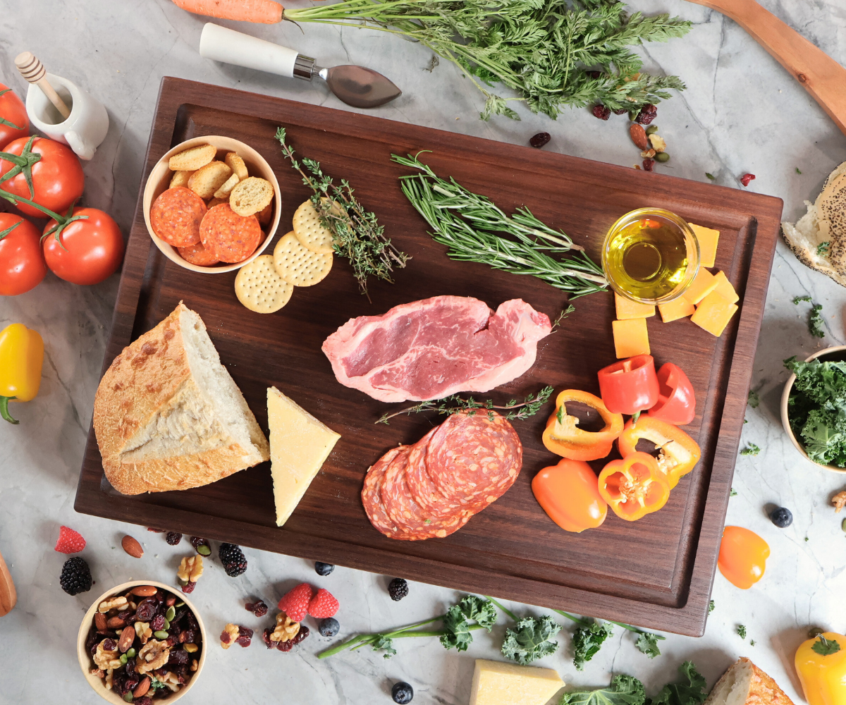 Walnut Cutting Board - Pro Series